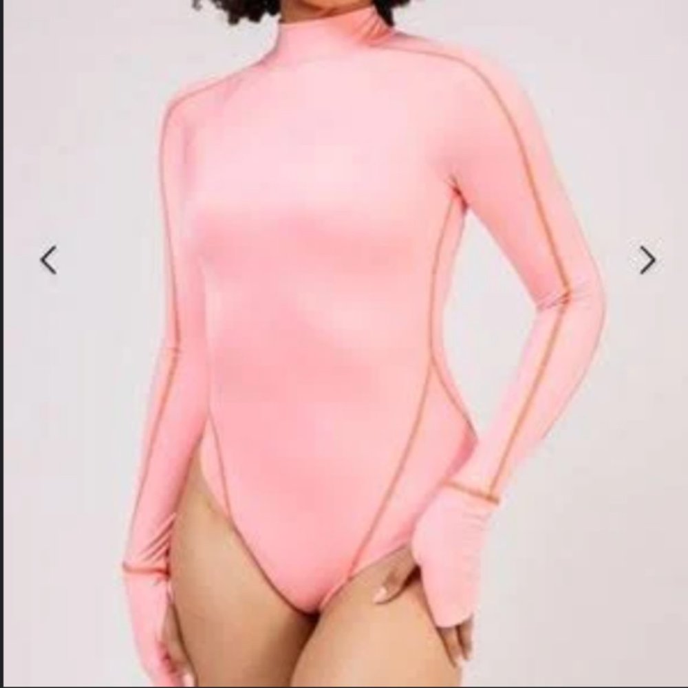 WE ARE HAH Gloves Off 1 Piece in Rose Quartz,‎ Medium NWT